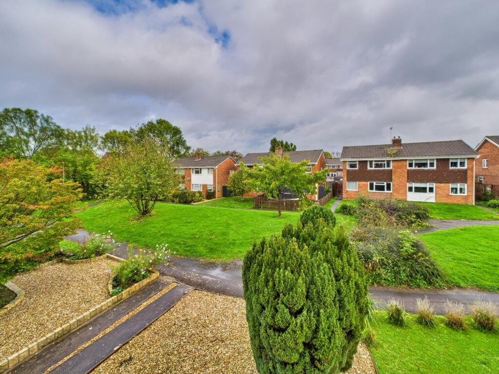 CAM02023G0-PR0175-STILL039