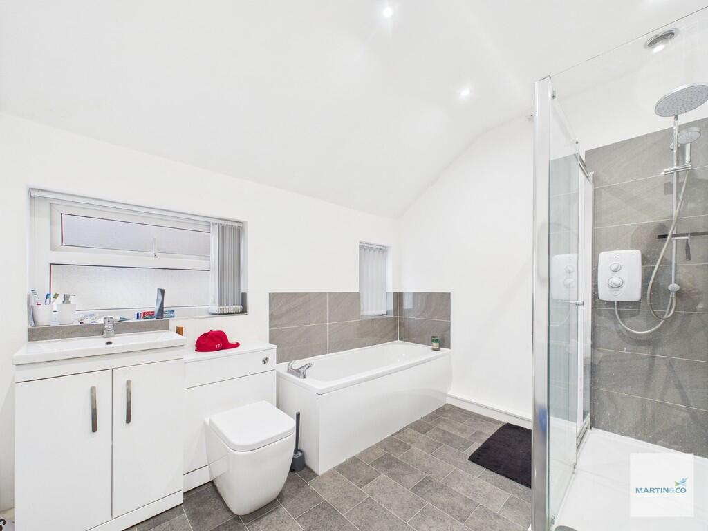 CAM03394G0-PR0332...