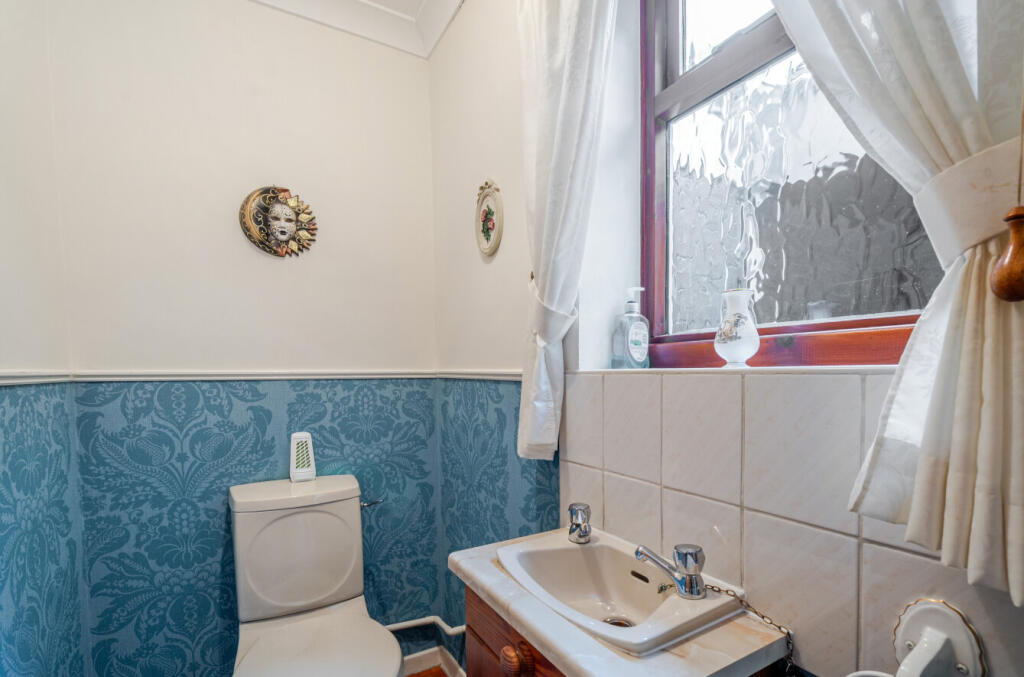 1349619-6-68beb8b...