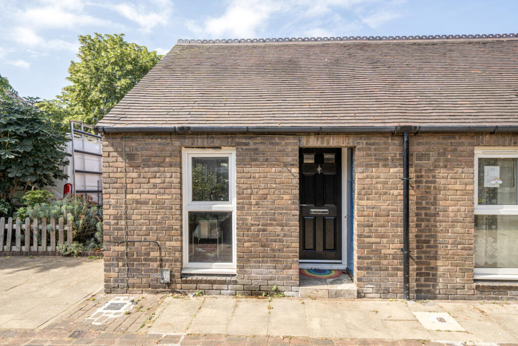 1327809-1-687a239...