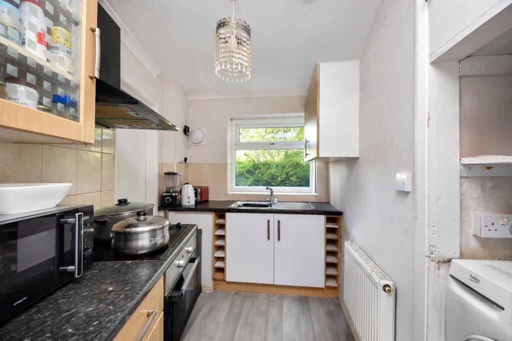 Wolesely Road Flat 1-001.jpg