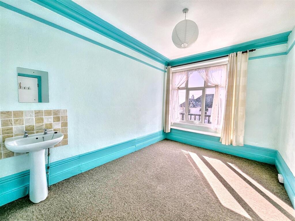 Bedroom 2.jpeg