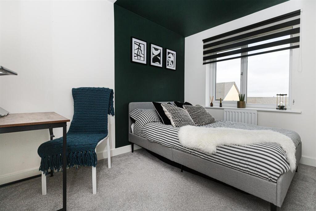 Bramleys Estate Agents - Lapwing Close - Crosland 