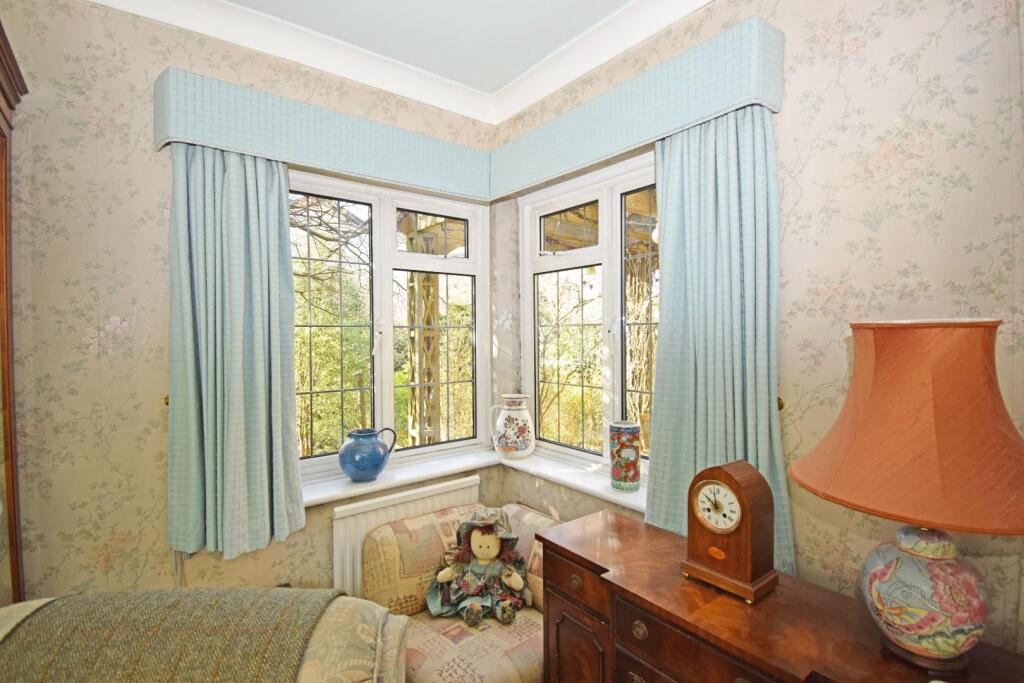 44 Church Road, lounge window.jpg