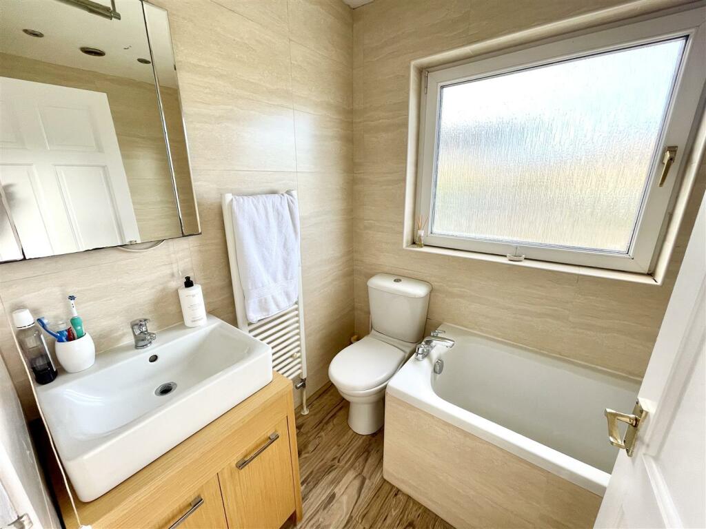 HOUSE BATHROOM