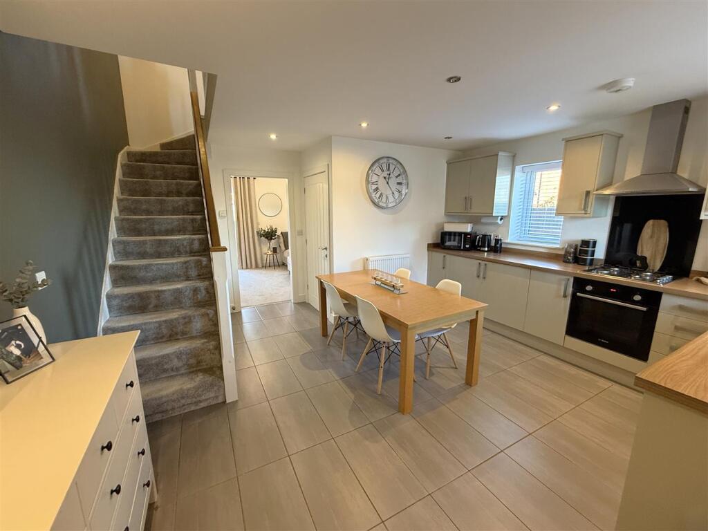 Kitchen A.JPG