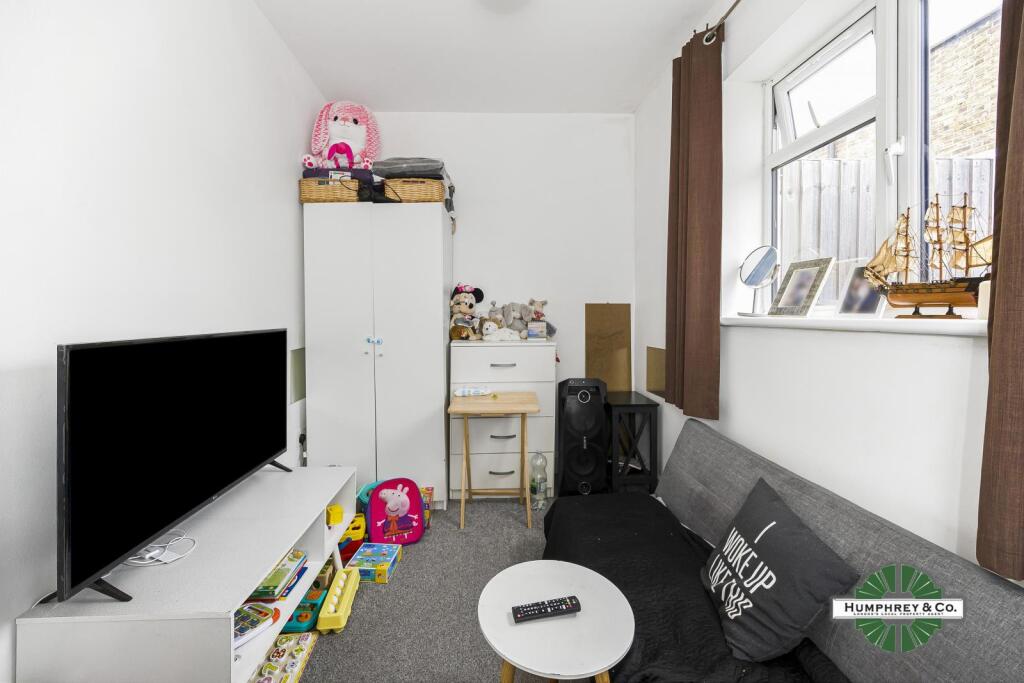 Two Bedroom Ground Floor Apartment