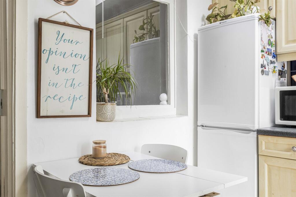 Kitchen/Breakfast Ro