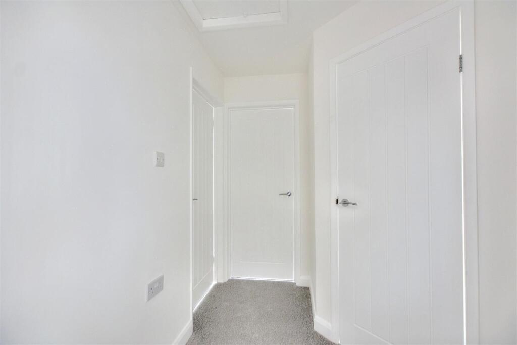 Entrance Hall_2.jpeg