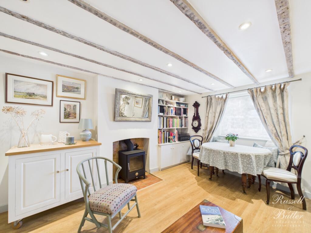 CAM01995G0-PR0346-STILL022