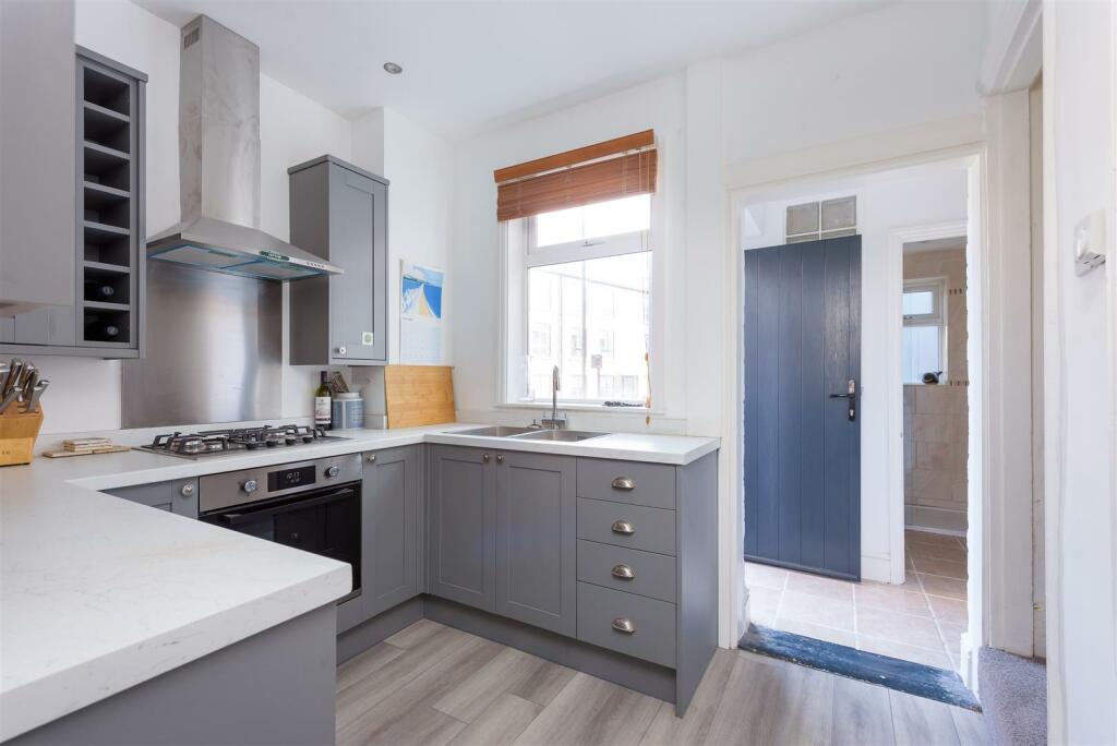 untitled (6 of 11).jpg