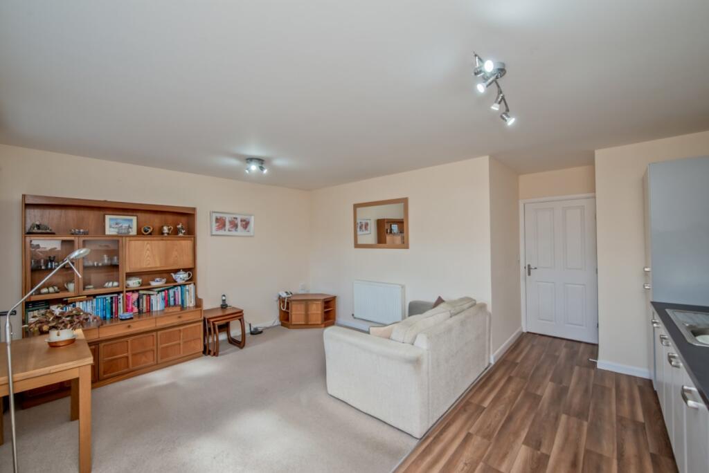 Lounge/Kitchen
