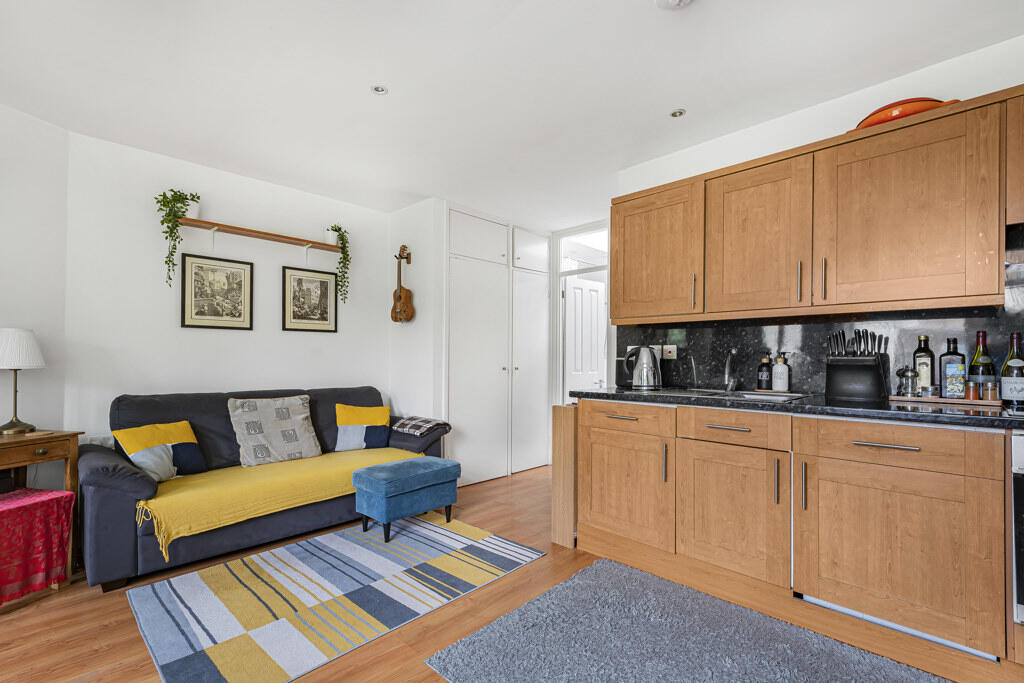 Reception/Kitchen