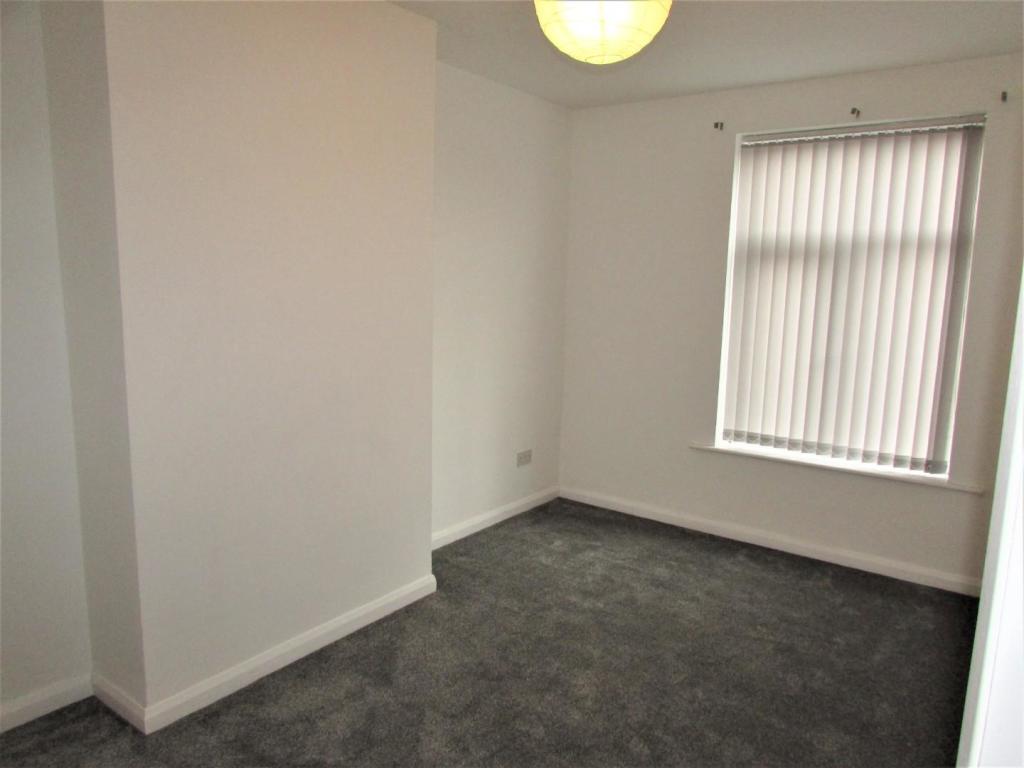 ElmSt23bed1.JPG