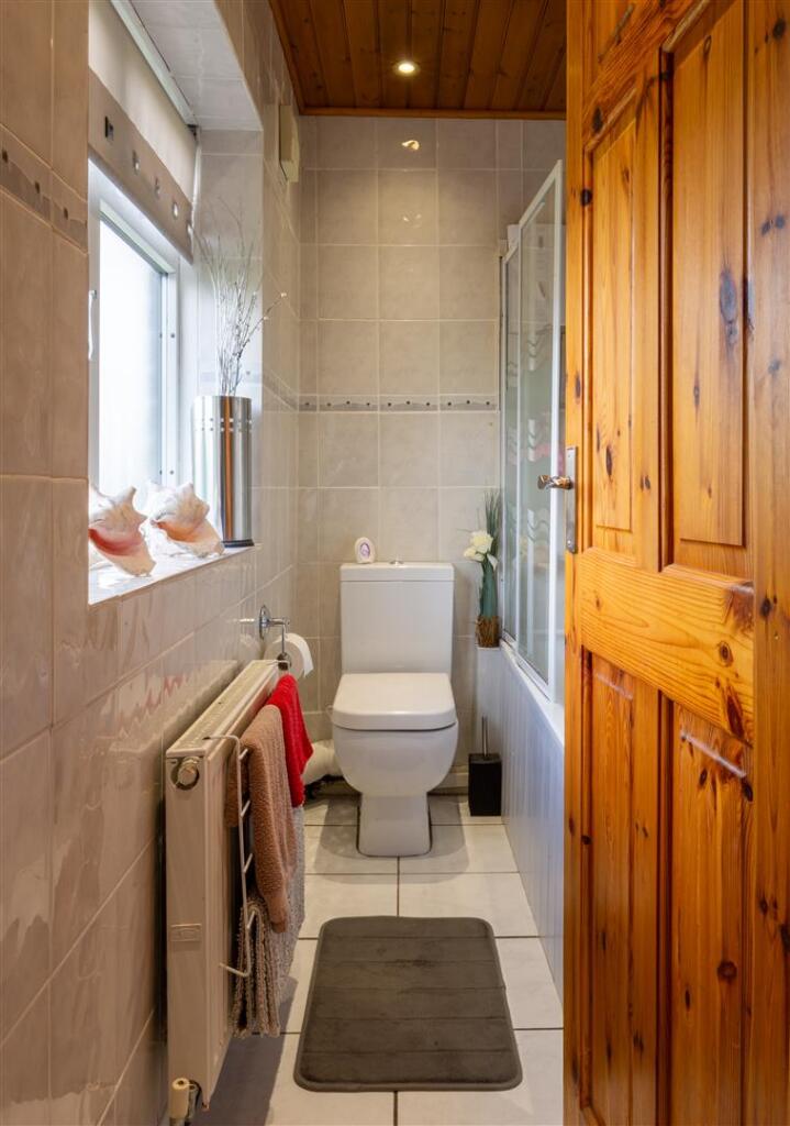 HOUSE BATHROOM