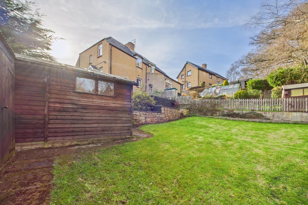 CAM04201G0-PR0067-STILL026