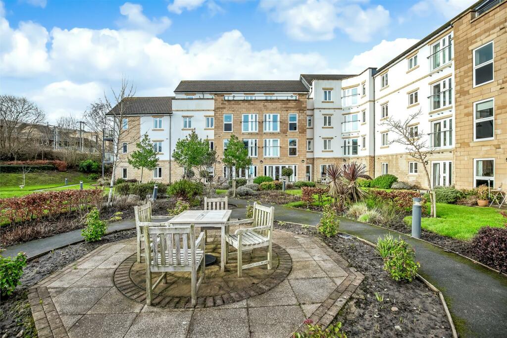 Communal Gardens.jpg