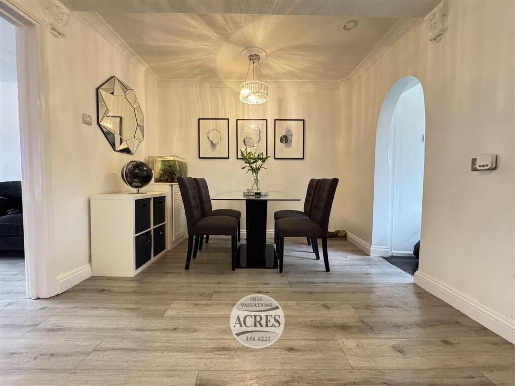 IMG_2372 (Large).jpg