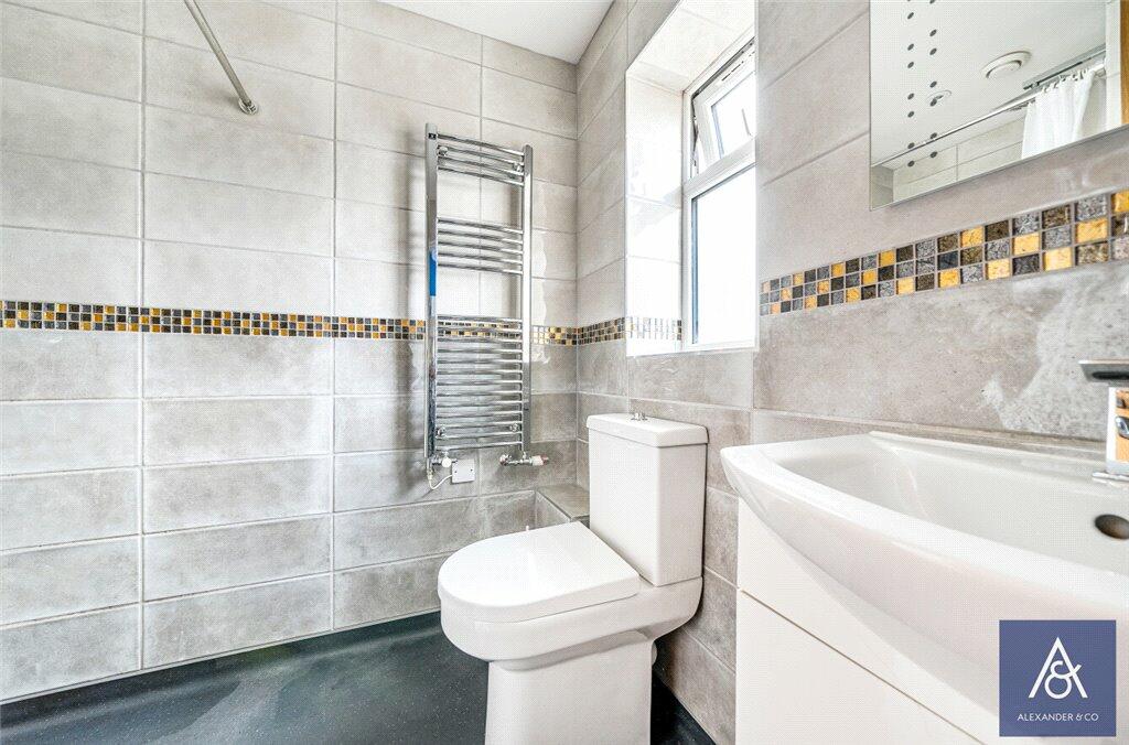 En-Suite Shower