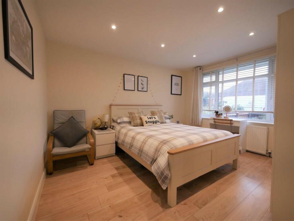 BEDROOM1 1