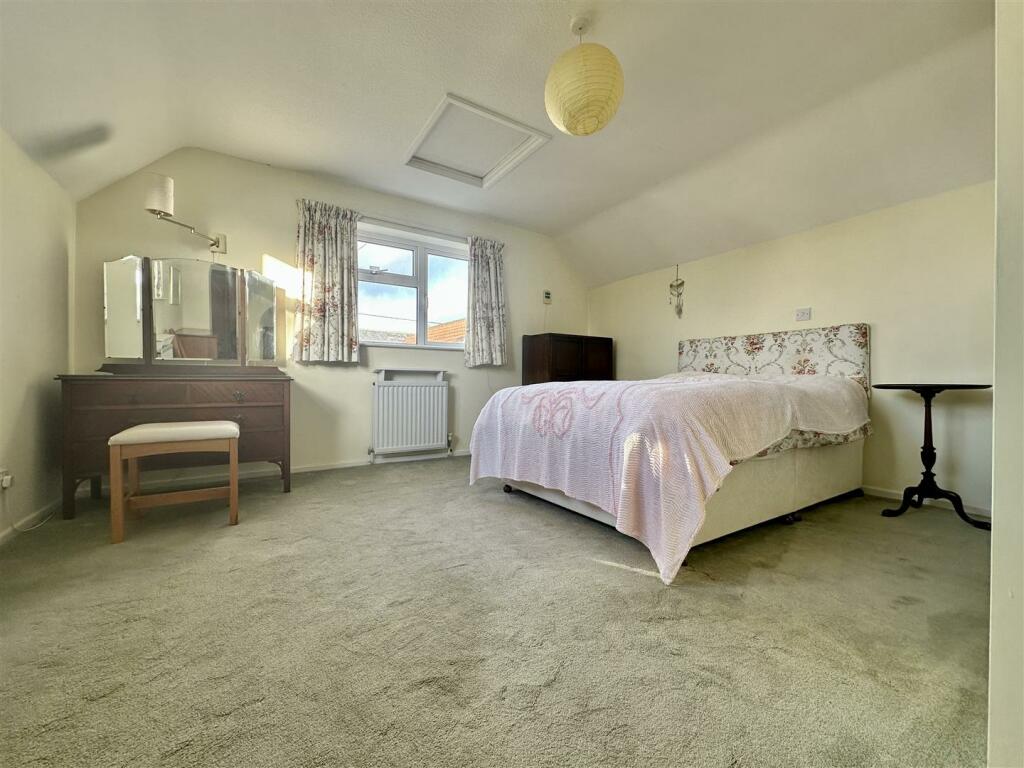 Main Bedroom