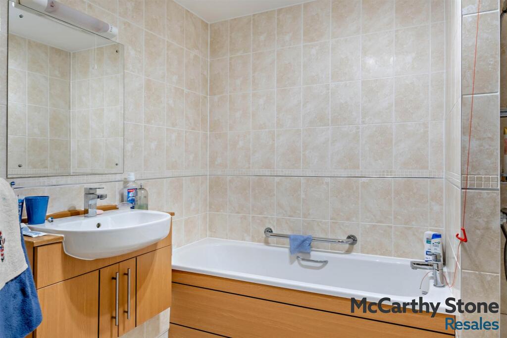 8629804-interior16-800.jpg