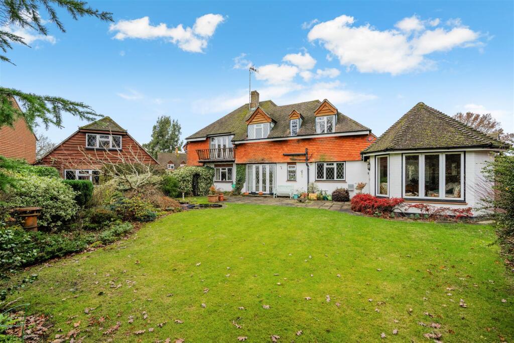 LAGHAM PARK (20 FROM 34)-6.jpg