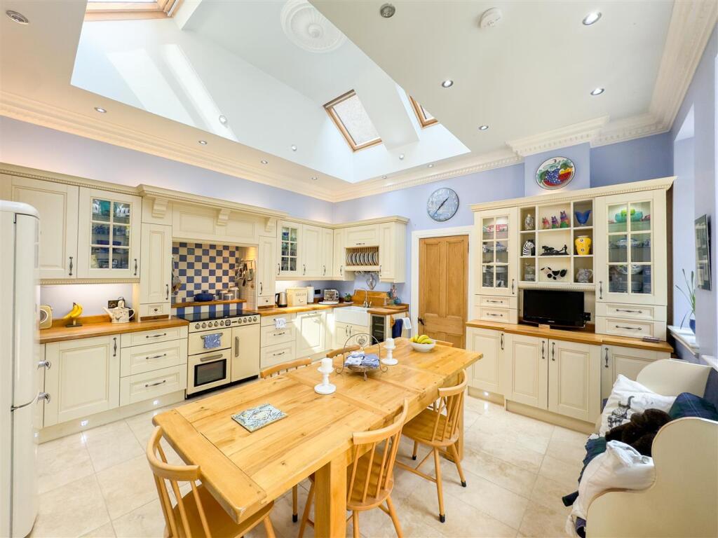 Kitchen/Dine