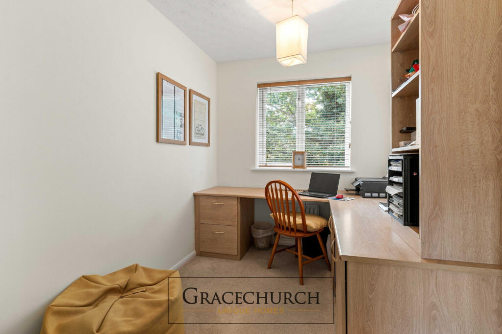 Bedroom/Study
