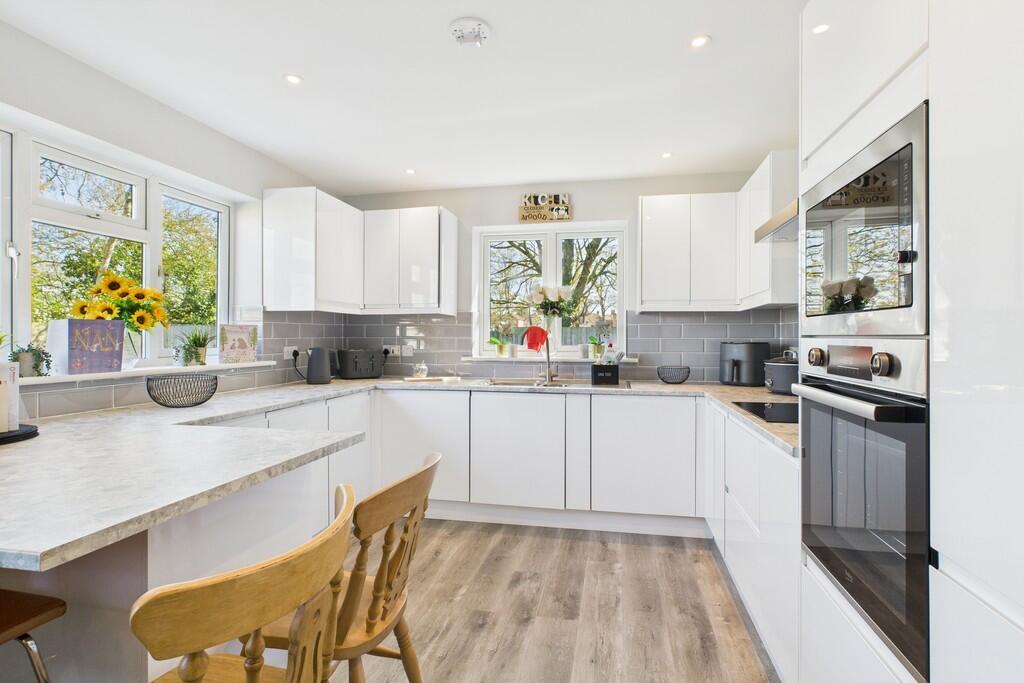 CAM01689G0-PR0459...