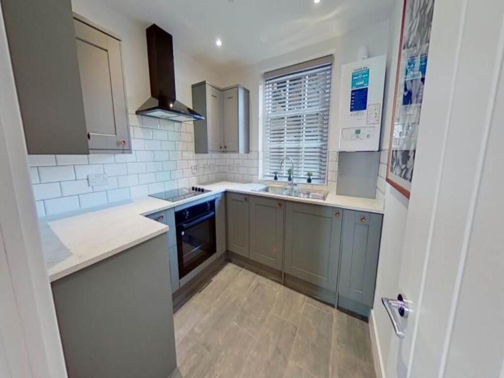 F2-Windsor-House-070