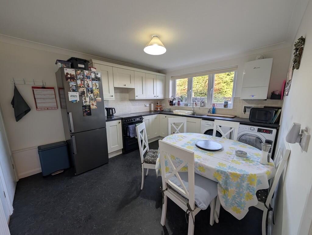 PXL_20251120_1032...