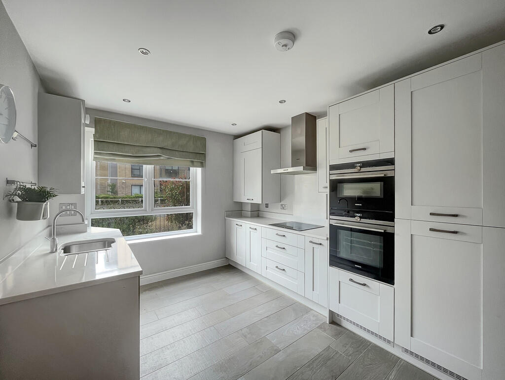 Kitchen (2)