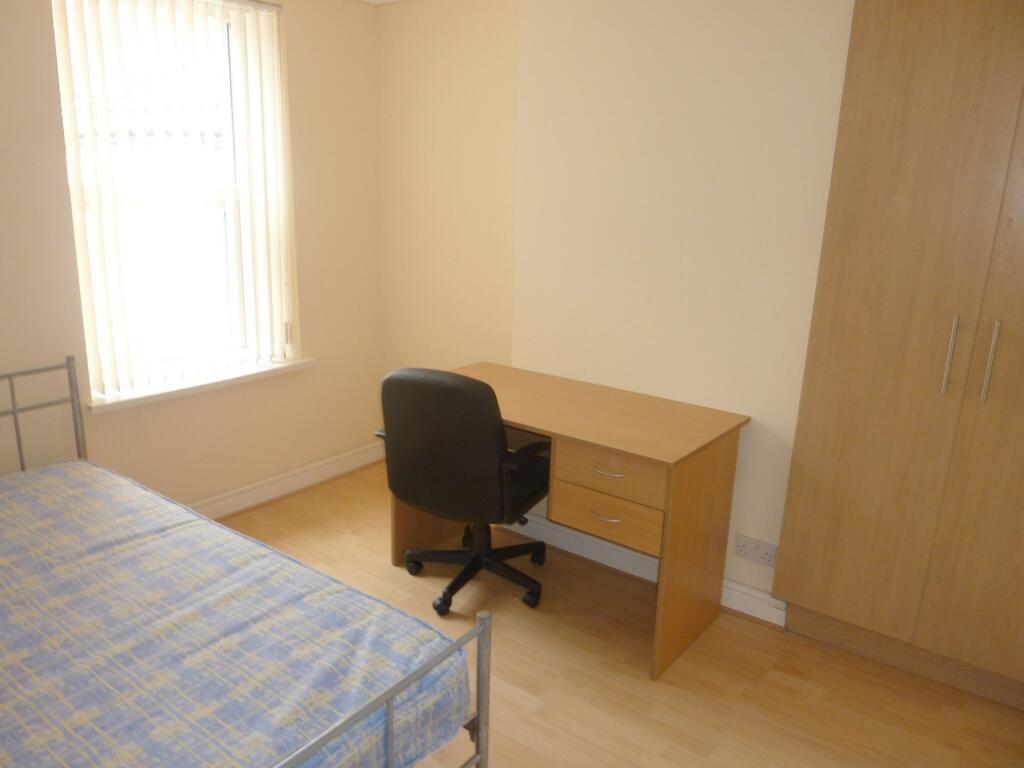 Photo 5