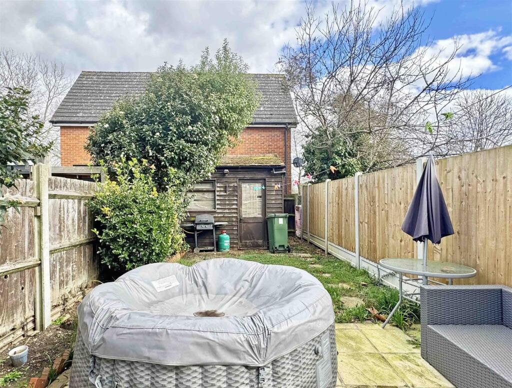 Rear Garden b.jpg