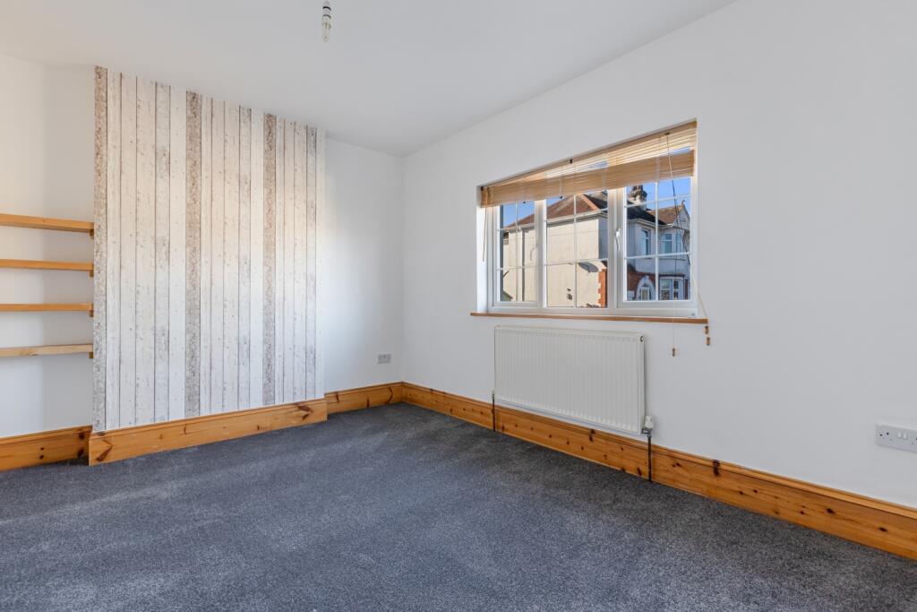 A14 - 20 Osney Avenue, Paignton - 250228