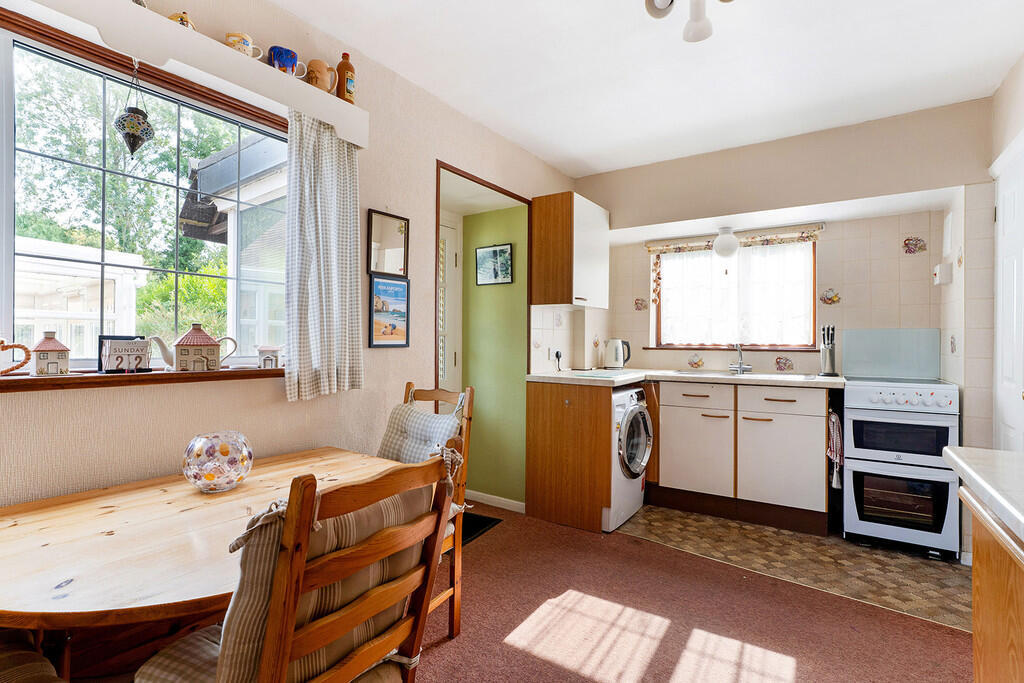kitchen dining ro...