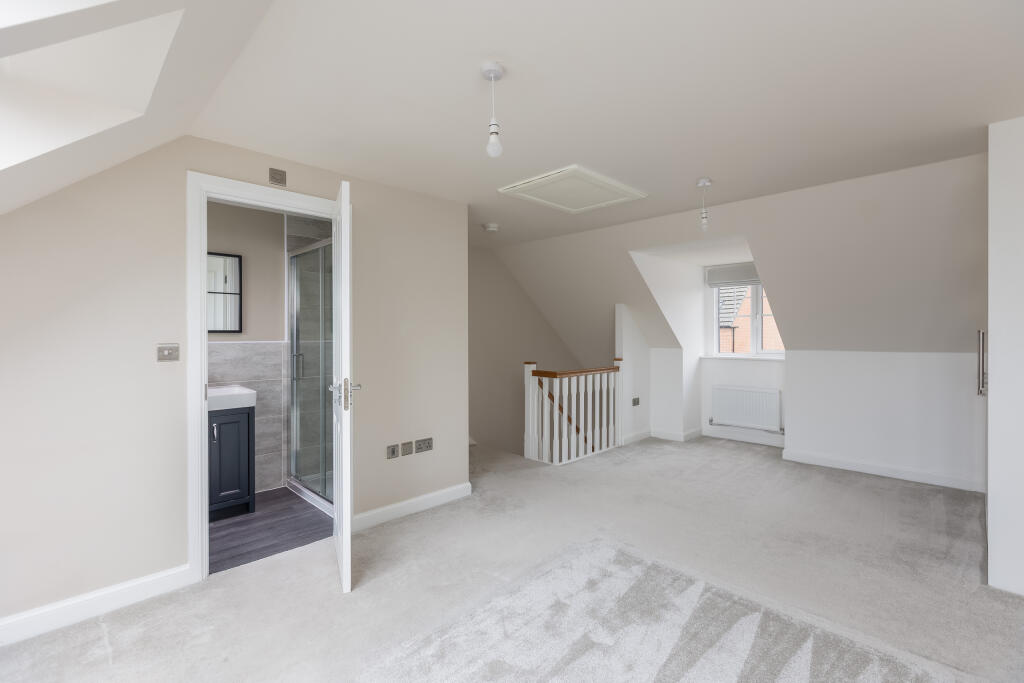 Waterside Court 6 Bedroom 1-2