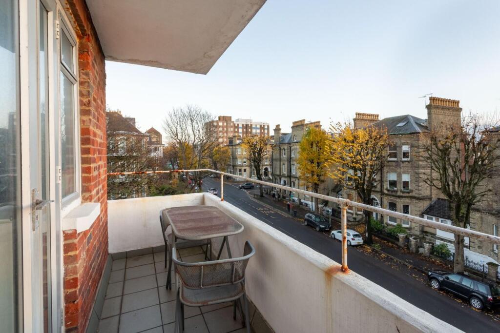 Eaton Court-5.jpg