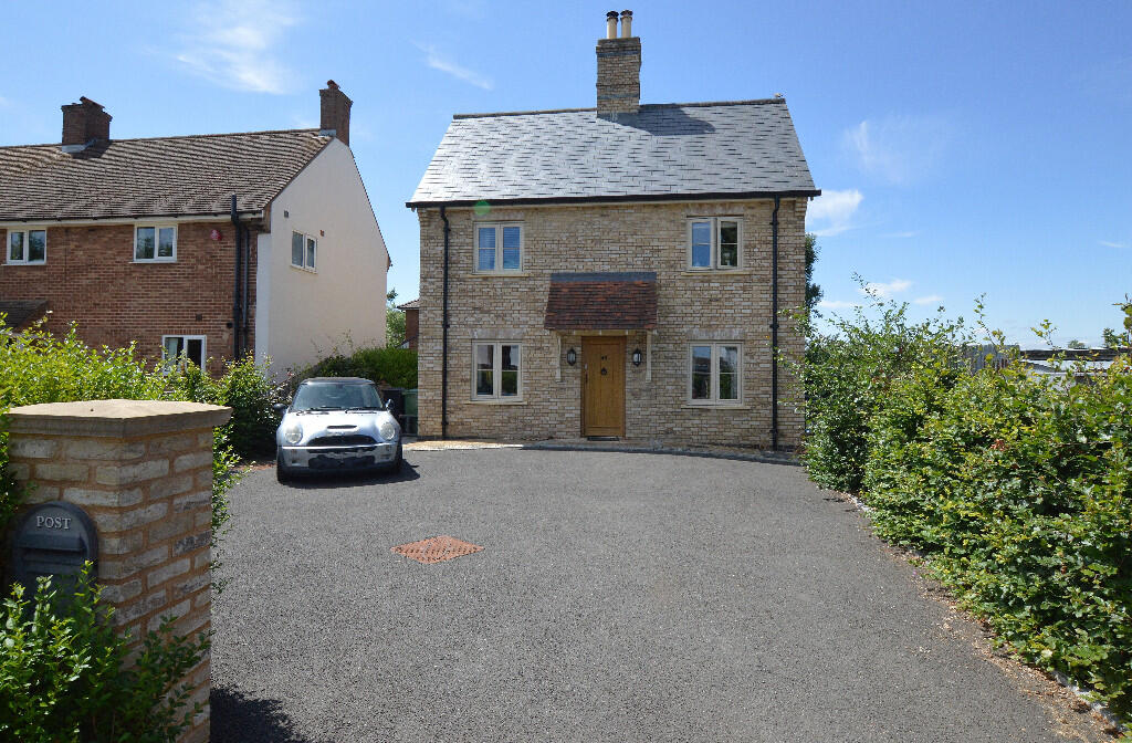 Driveway to Front