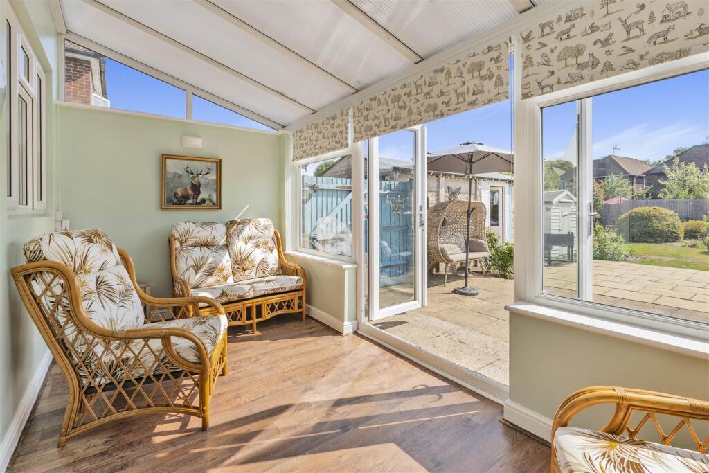 27 Cheney Road, Banbury-13.jpg