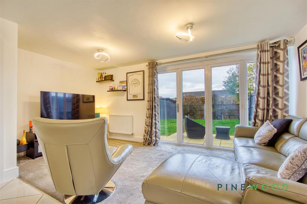 Kitchen / Dining room / Lounge