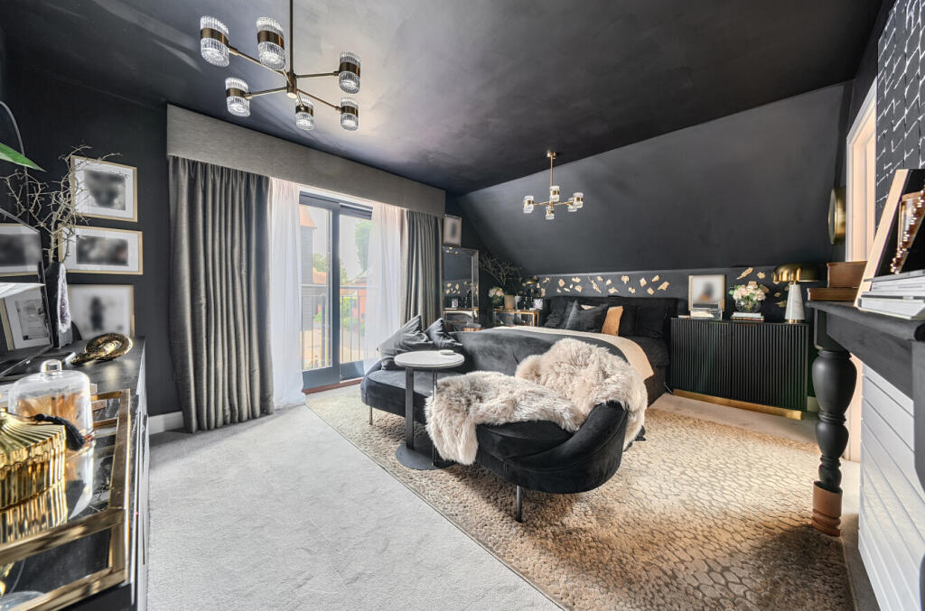 1304098-8-683f1a7...