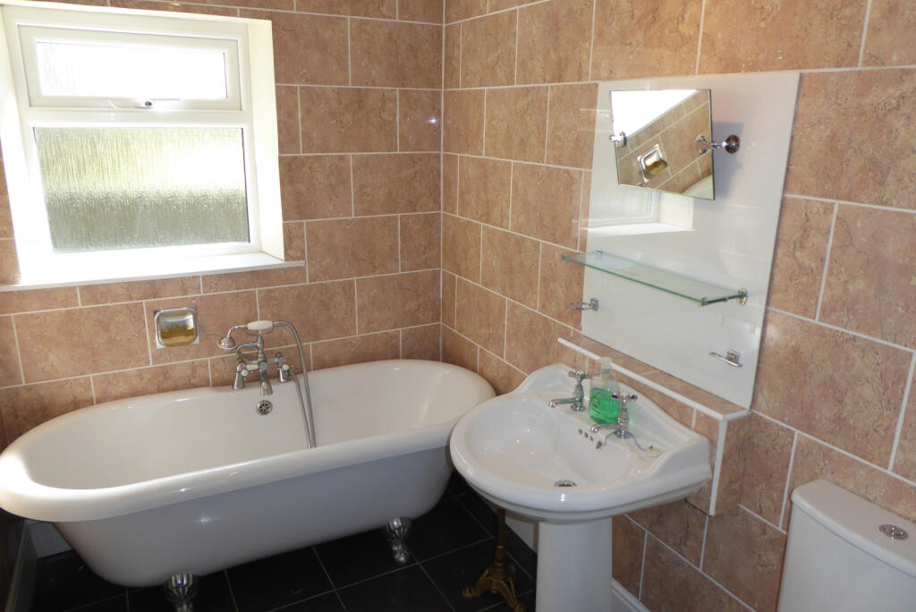 Ground floor bathroom