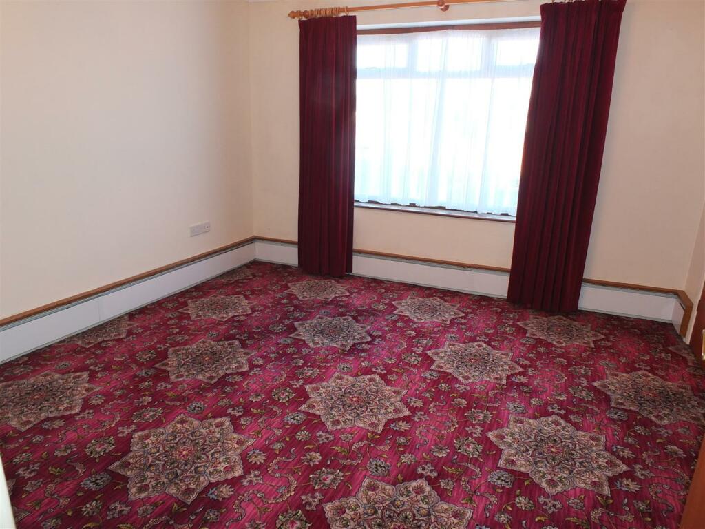 87 Bridge Road Dining Room.JPG