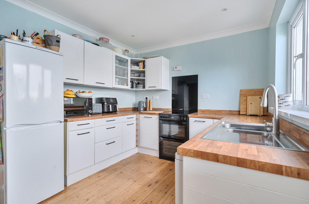 1368944-3-68f76f8...