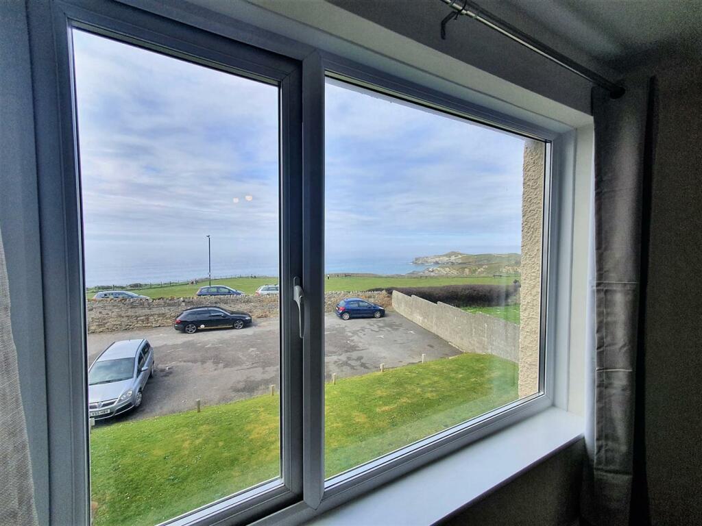 13 Trevelga Court View