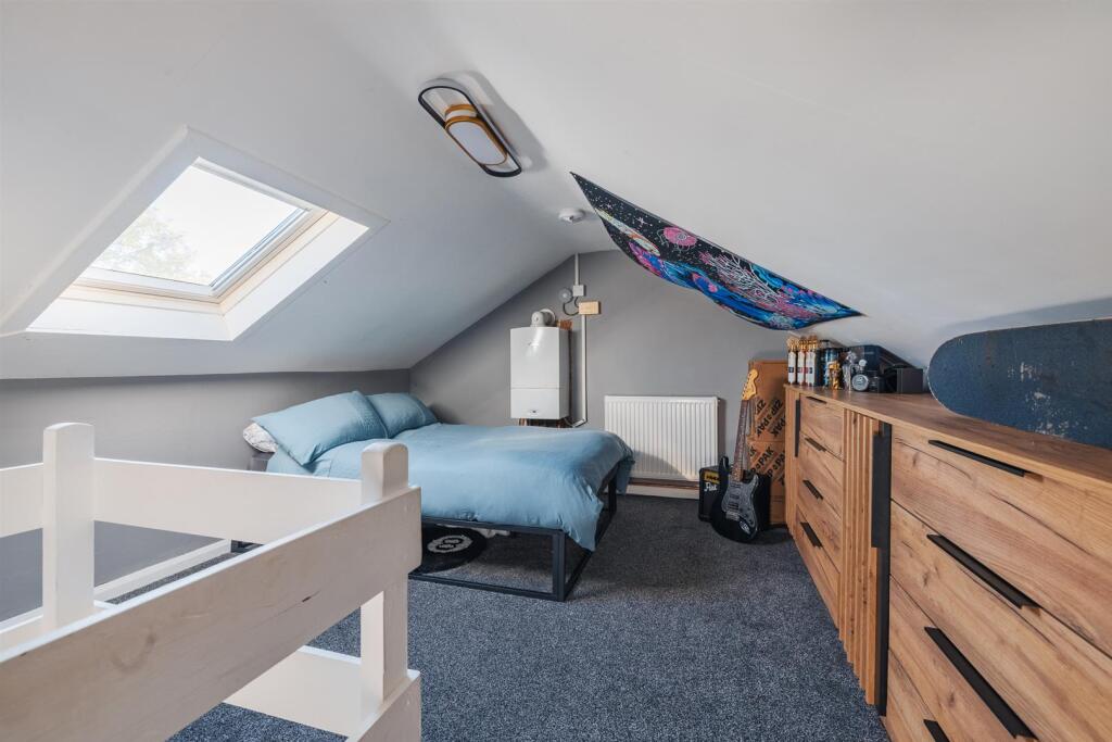 207, Brookhurst Avenue-48.jpg