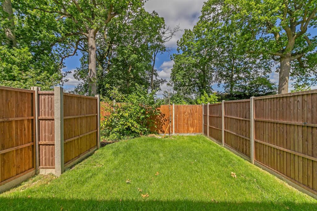 5OakviewGardens-28.jpg