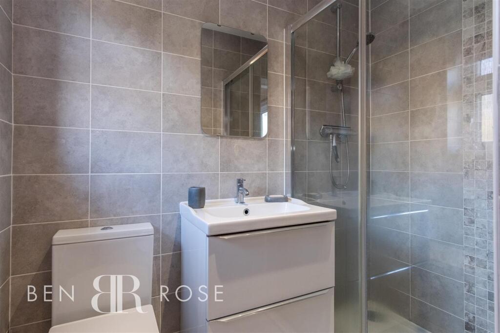 Master Ensuite